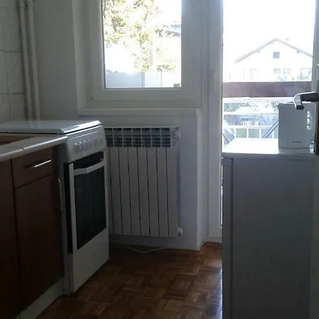 Cozy Quaint & Quiet Bl
